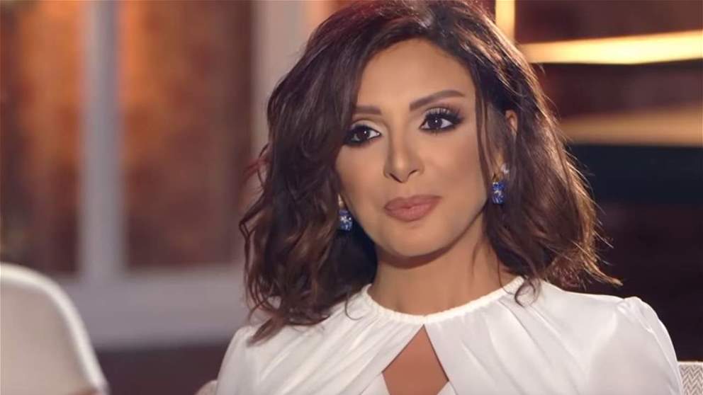 انغام بأول ظهور تلفزيوني لها بعد ازمتها الصحية: ووالدتي تعبت جدا نفسيا وجسديا 