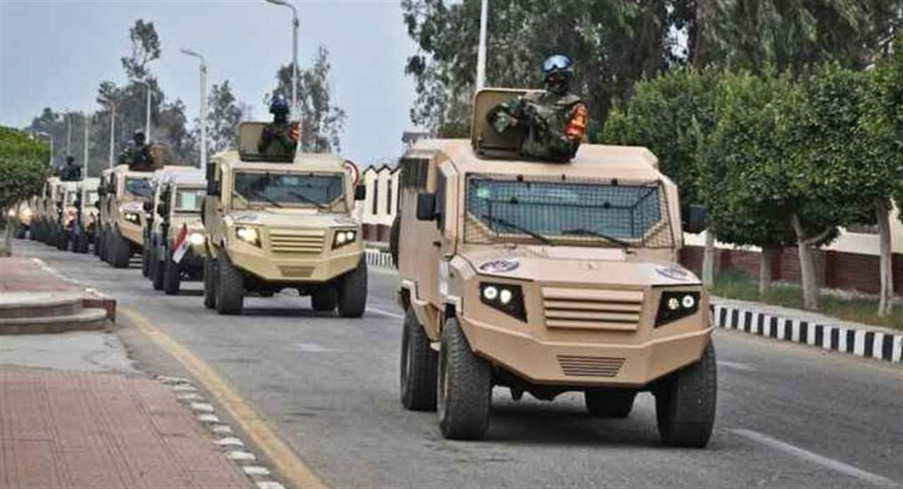  الجيش المصري يستعد قتاليا في المنطقة الغربية