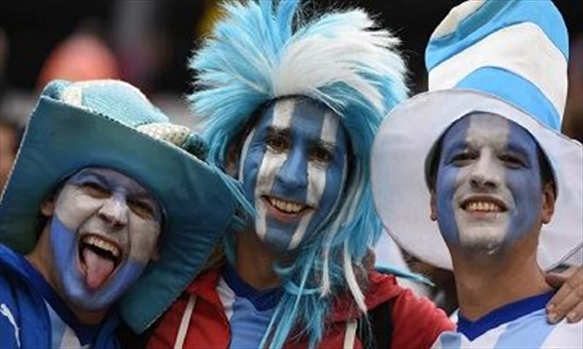 بالفيديو - الجمهور الأرجنتيني يُغني أهزوجة تهين الفرنسيين