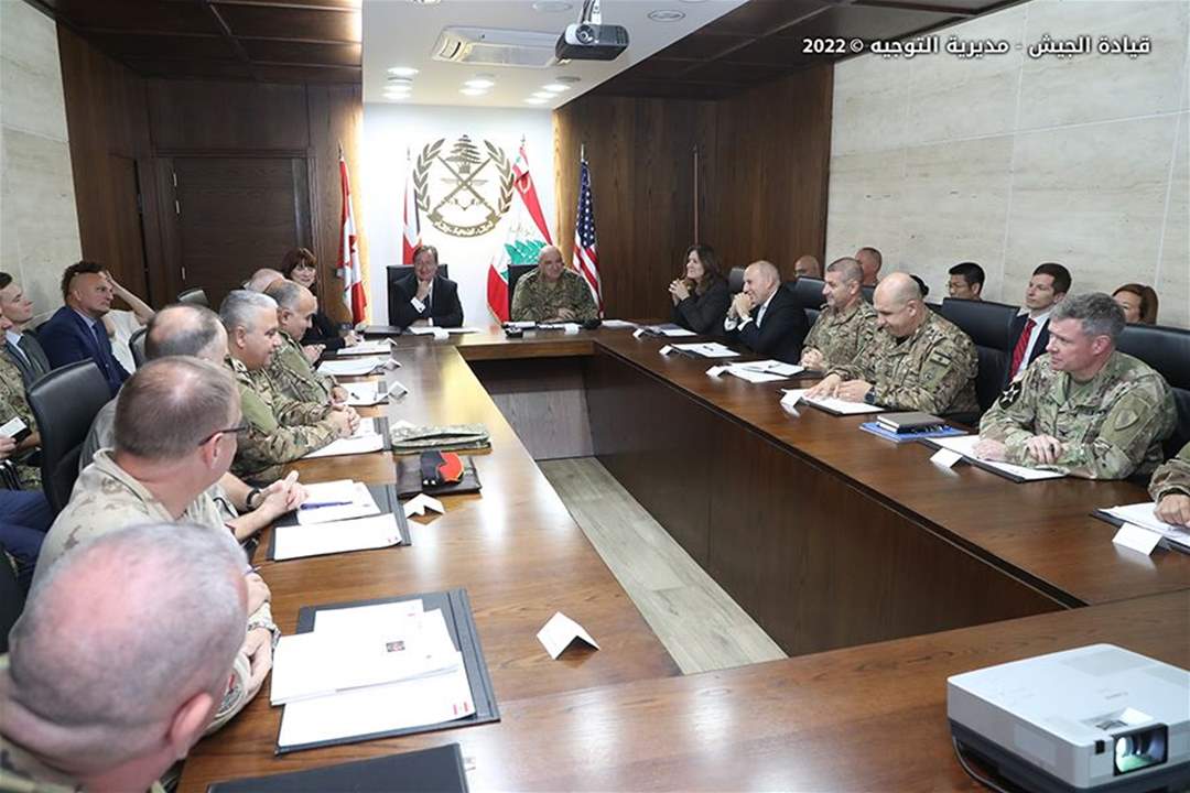 قائد الجيش ترأس اجتماعا لـ"لجنة الإشراف العليا على برنامج المساعدات لحماية الحدود البرية"