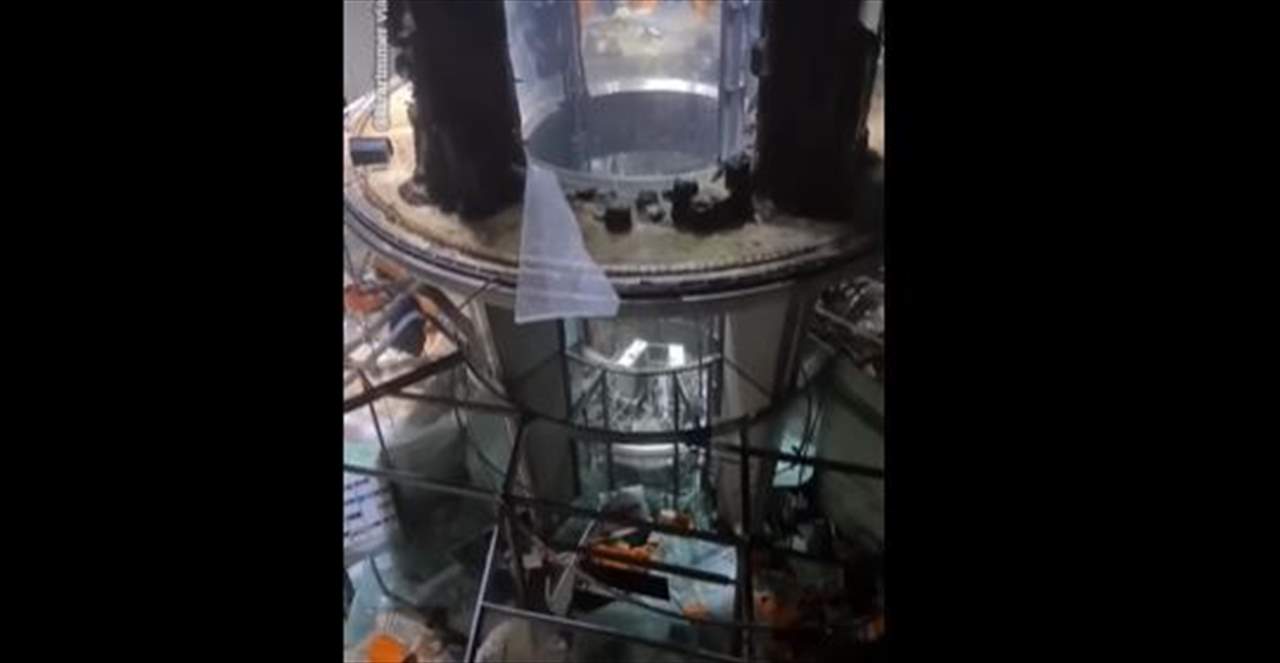 بالفيديو.. هذا ما حصل لأكبر حوض أسماك في العالم 