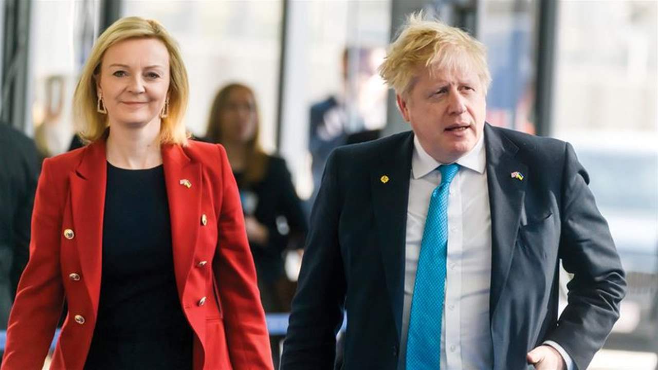     "الغارديان": العثور على آثار للكوكايين بمقرَيْ بوريس جونسون وليز تراس