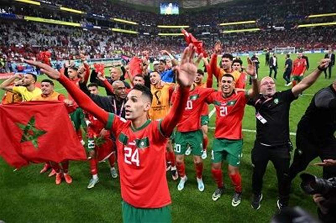 العاهل المغربي يُكرّم المنتخب ويُصرّ على حضور امهات اللاعبين