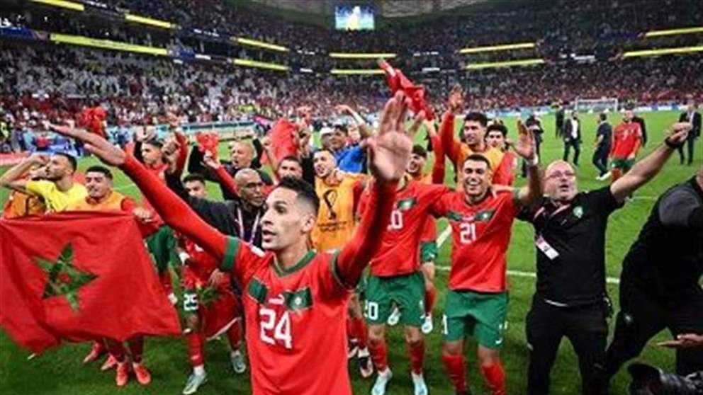 العاهل المغربي يُكرّم المنتخب ويُصرّ على حضور امهات اللاعبين