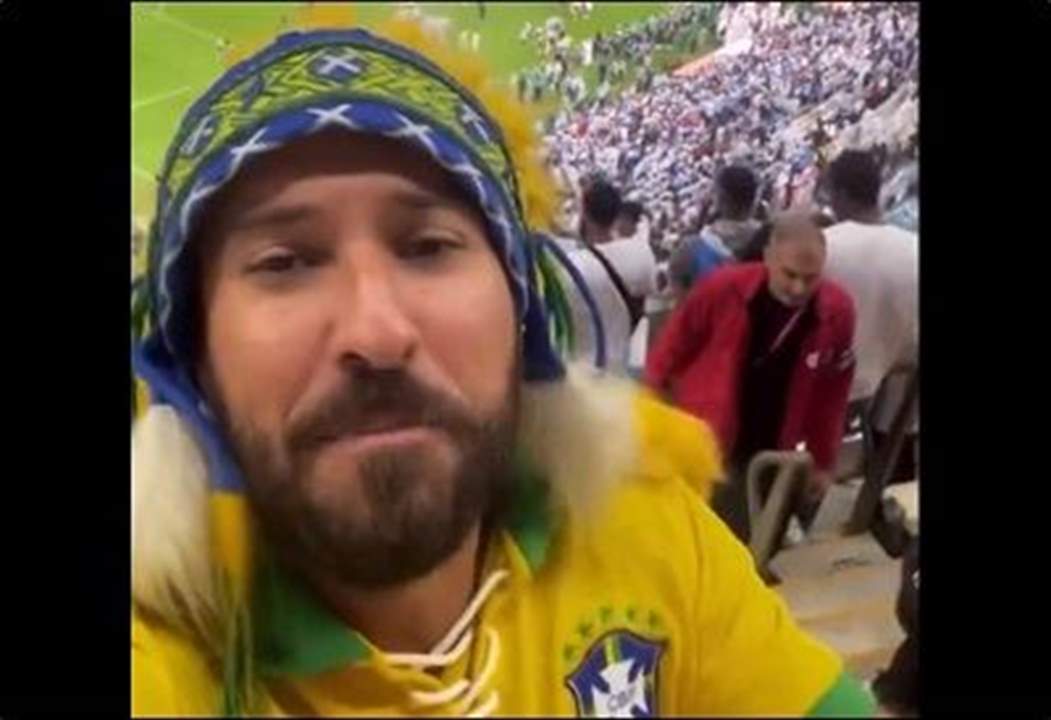 بالفيديو - المشجع البرازيلي الذي شاهد مباريات المونديال الـ٦٤