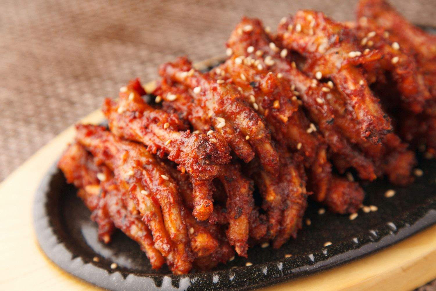  الحكومة المصرية تكشف حقيقة "فوائد أرجل الدجاج" التي أثارت جدلاً واسعاً