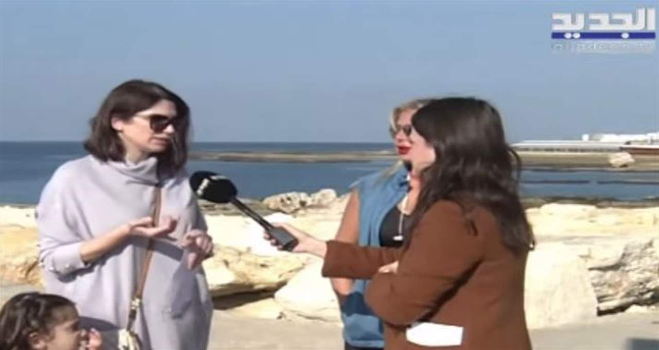 الزميلة ديانا عيواظة نزلت هلأ عند ميناء جبيل .. لاقوها لتربحوا معها العديد من الهدايا و "خلي عينك عالجديد" 