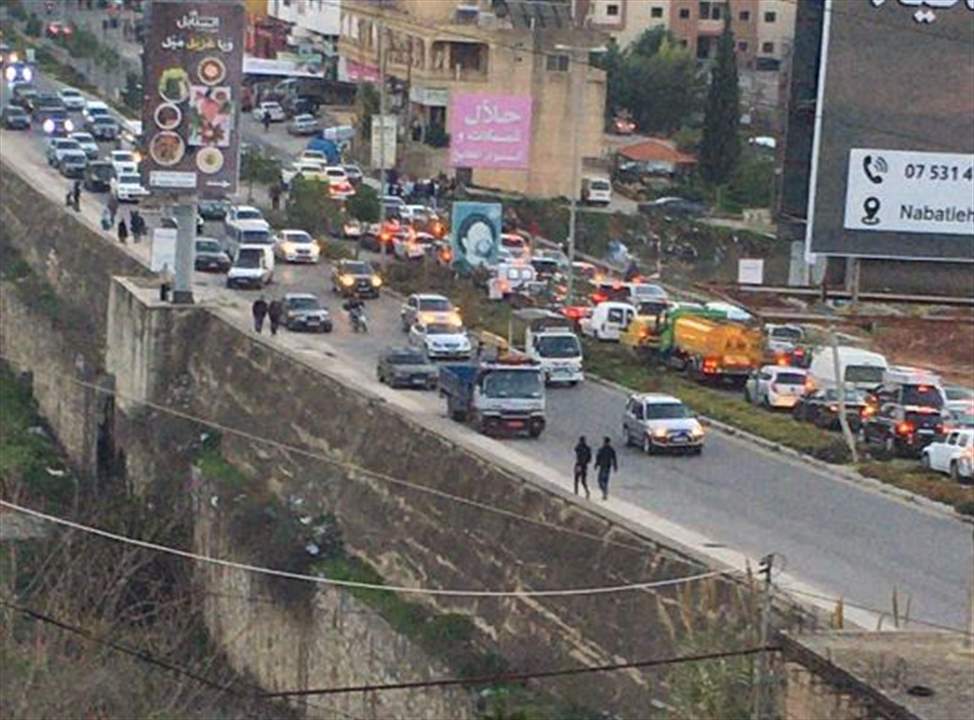 إصابة سوريين بجروح جراء حادث سير في النبطية