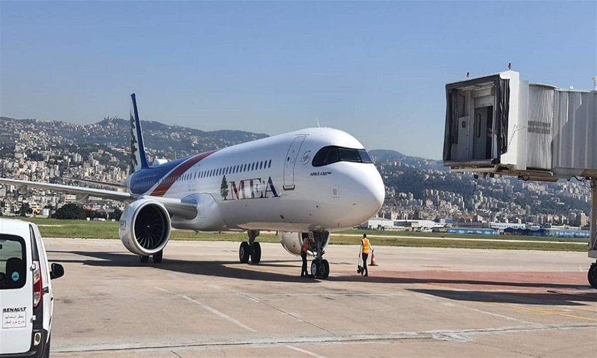 مراسل "الجديد": حصيلة الرصاص العشوائي.. طائرتان متوقفتان في مطار بيروت!