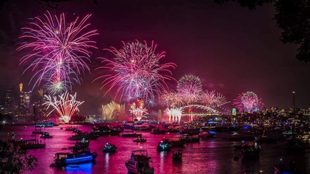   بالفيديو ـ العالم يحتفل بعام 2023 بعد تخفيف إجراءات وقيود كورونا 