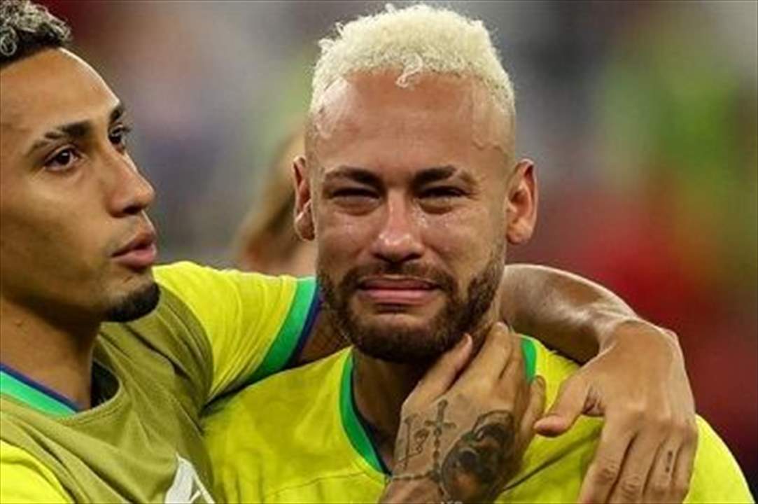 فيديو - خبيرة بلغة الجسد .. نيمار لم يكن يبكي بل يُمثّل !!