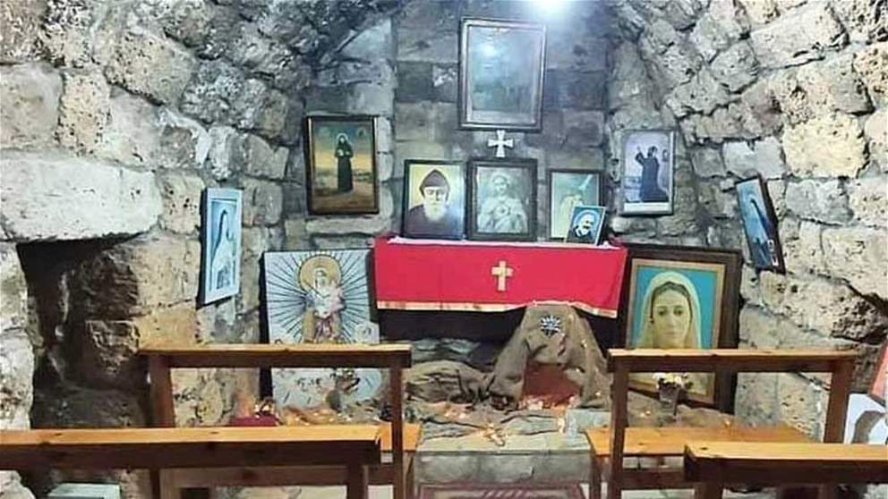 نقل الأثاث من داخل كنيسة "ام الفقير" بجبيل ونام على المقاعد!... قوى الأمن تكشف معلومات عن المعتدي