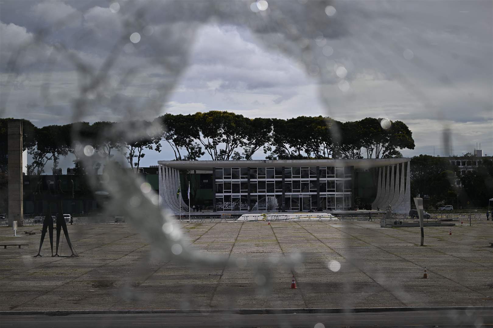 بعد اقتحام مقار السلطة فيها.. الشرطة البرازيلية تستعيد السيطرة في العاصمة