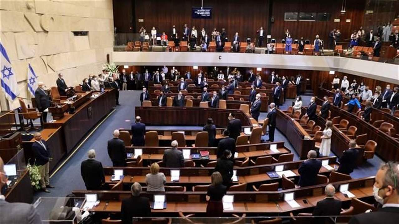     بينهم لبيد وغانتس.. نائب إسرائيلي يدعو إلى اعتقال قادة المعارضة بتهمة "خيانة الوطن"