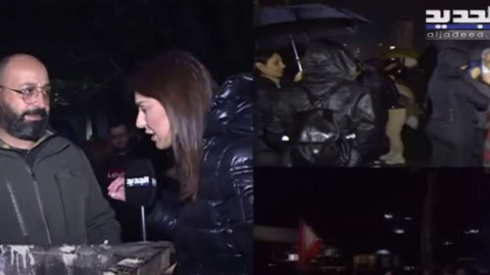 محتجون يقطعون الطريق في الصيفي - وسط بيروت  تضامناً مع الناشط وليام نون... للمتابعة مباشرة: 