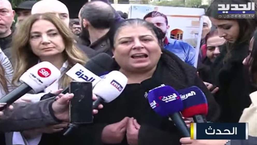  والدة الناشط وليام نون تخرج من مركز امن الدولة في الرملة البيضاء: وليام منيح وقوي بس نحن مش رح نطلع عالبيت وبقوى بالناس اللي وقفت معنا ... للمتابعة مباشرة: 