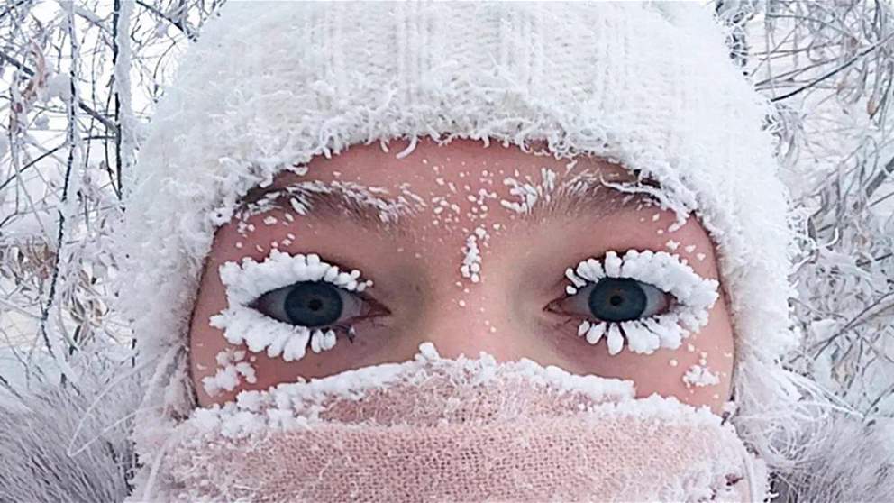 بالفيديو ـ  الطعام يتجمد قبل أن يصل إلى فمك في أبرد منطقة مأهولة بالعالم !