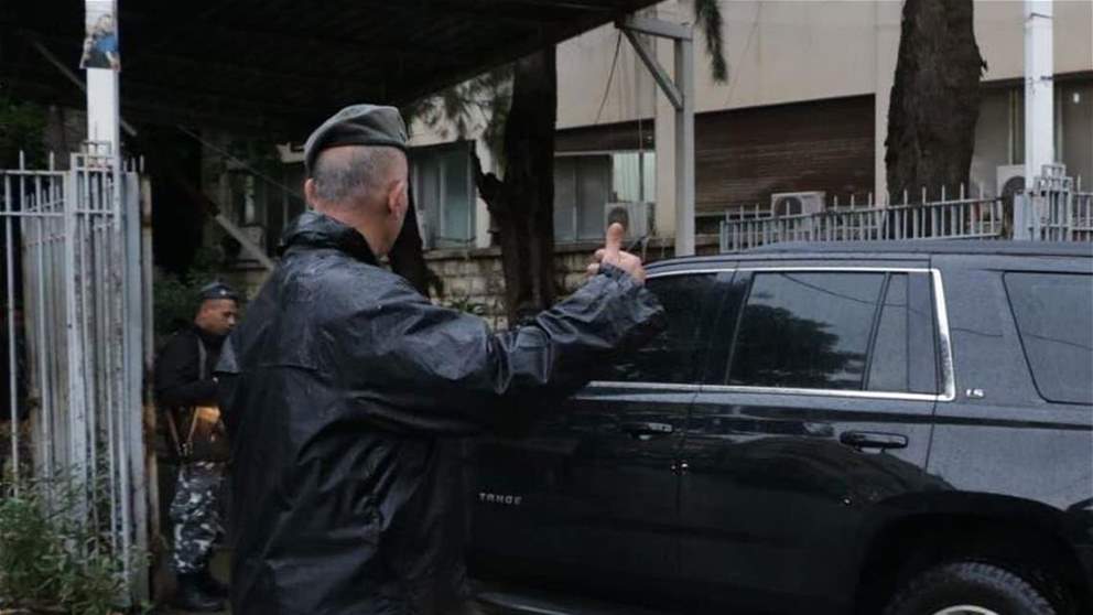  الوفد القضائي الأوروبي يصل إلى قصر العدل في بيروت لاستكمال تحقيقاته