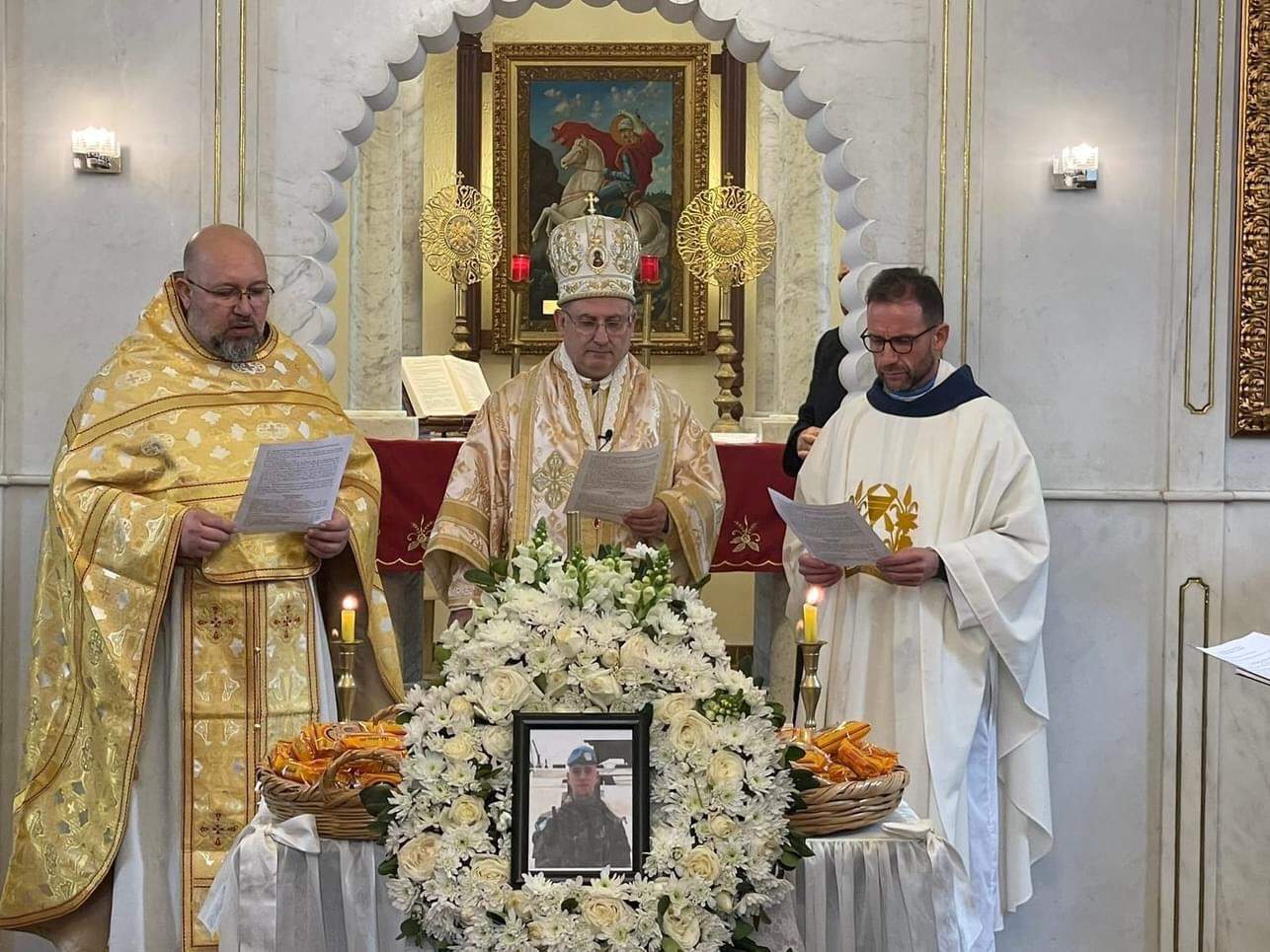 قداس في تبنين عن روح الجندي الايرلندي الذي قتل في العاقبية