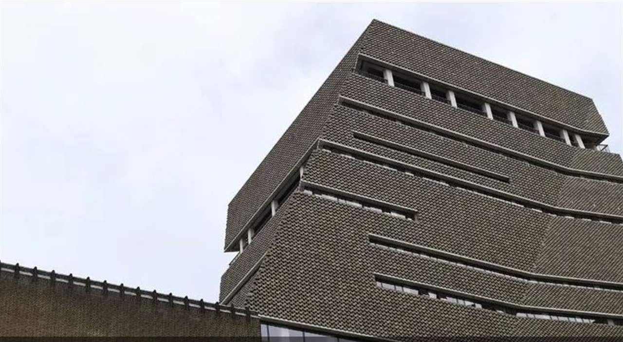 رُمي من ارتفاع 30 متراً منذ 4 سنوات.. واليوم تحسنت صحته!