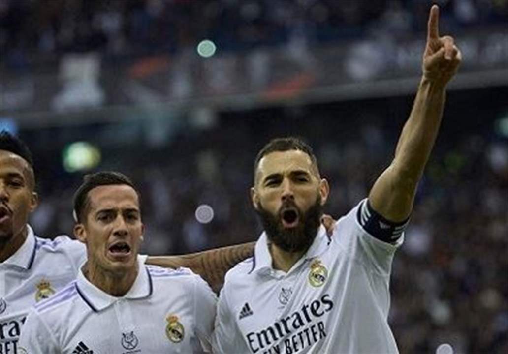 بنزيما باق في ريال مدريد حتى منتصف العام 2024