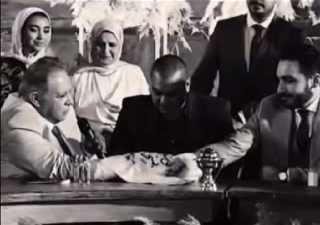 بالفيديو ـ وصية مؤثرة من أب مصري إلى زوج ابنته في عقد قرانها : "لا تؤذيني في إبنتي وأول رزقي ودليلي إلى الخير " !
