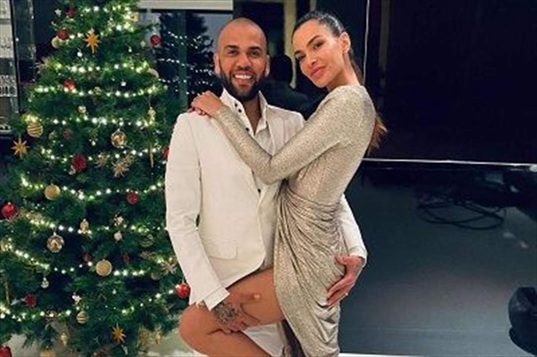 زوجة ألفيس تُدافع عنه وتُطالب الإعلام بإحترام خصوصيتها