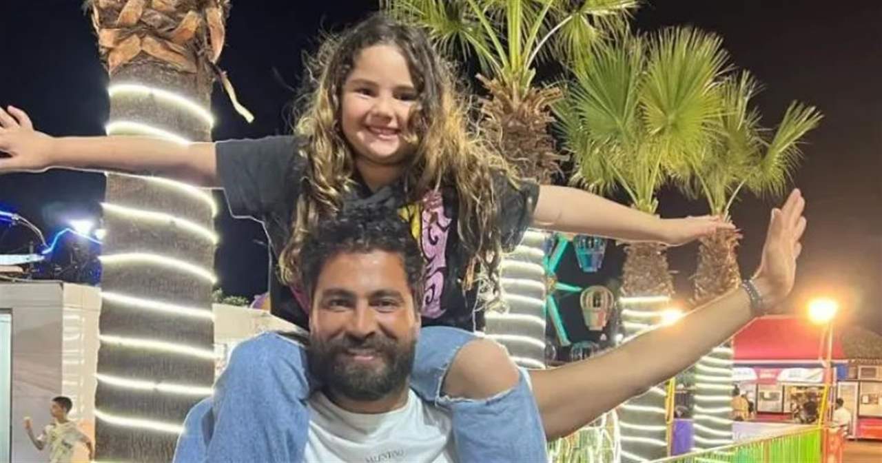 معتصم النهار في أحدث ظهور مع ابنته ساندرا: تشبه والدها في كل شيء! 