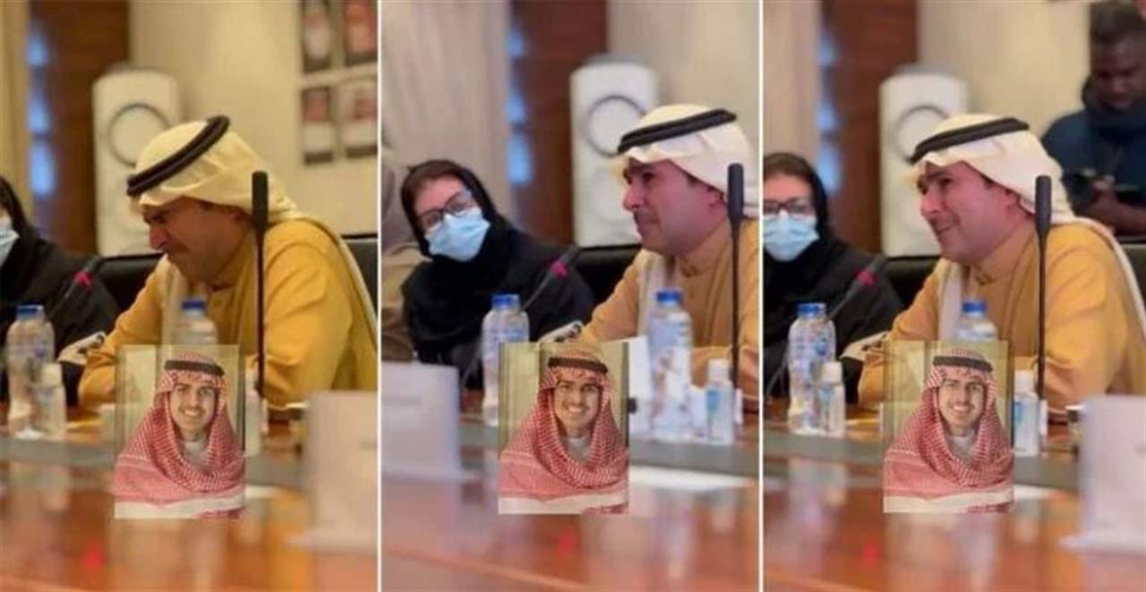   فيديو مؤثر .. سعودي يبكي أثناء حديثه عن ابنه الشاب الذي توفى بعد معاناته من مرض السرطان