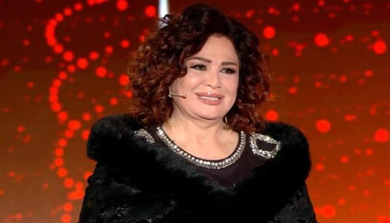  الهام شاهين تؤدي مناسك العمرة و تستذكر والدتها الراحلة بكلمات مؤثرة 