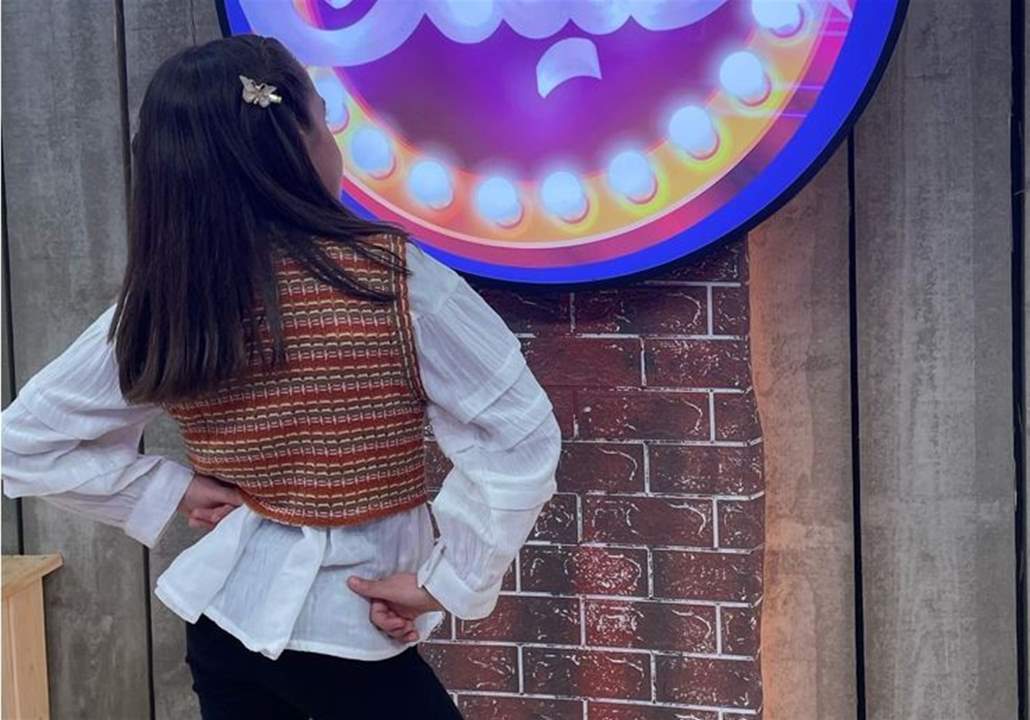 طفلة لبنانية تلفت الانظار في برنامج اكتشاف مواهب في السعودية 