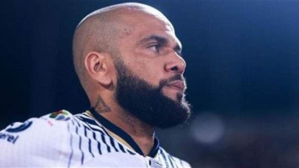 يوميات داني ألفيس ومصاريفه في السجن وما رفضه 