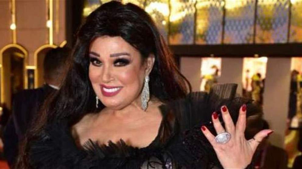 فيفي عبدو تظهر بفستان الزفاف وهذا ما طلبته من المصورين