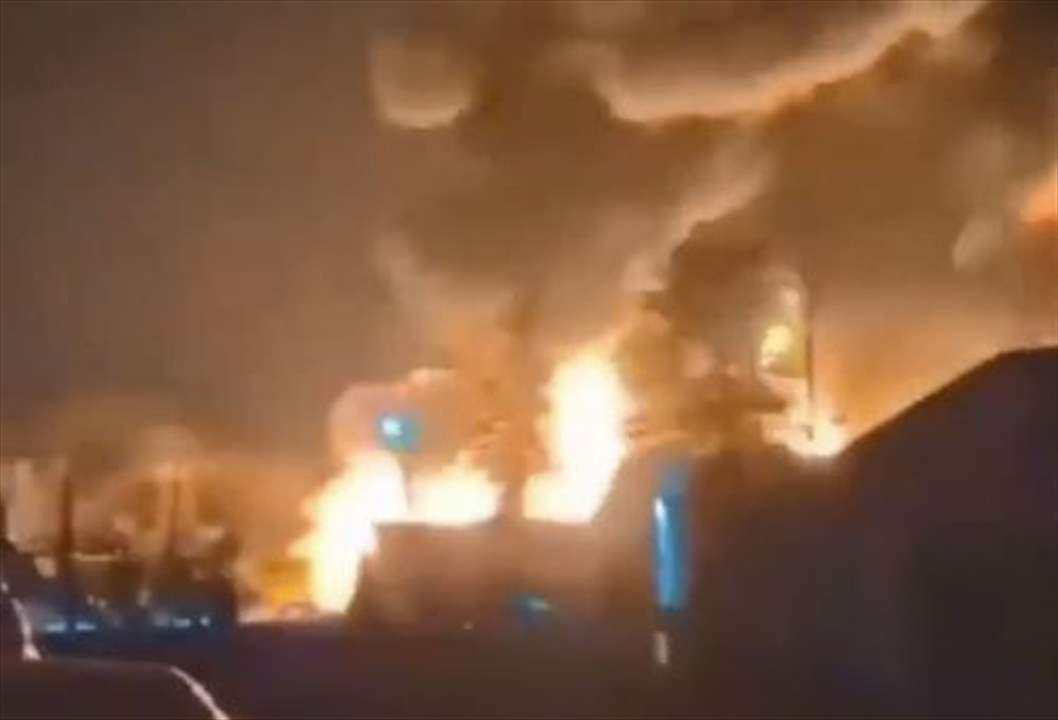 بالفيديو -  حريق هائل اثر خروج قطار عن مساره بولاية أوهايو الاميركية