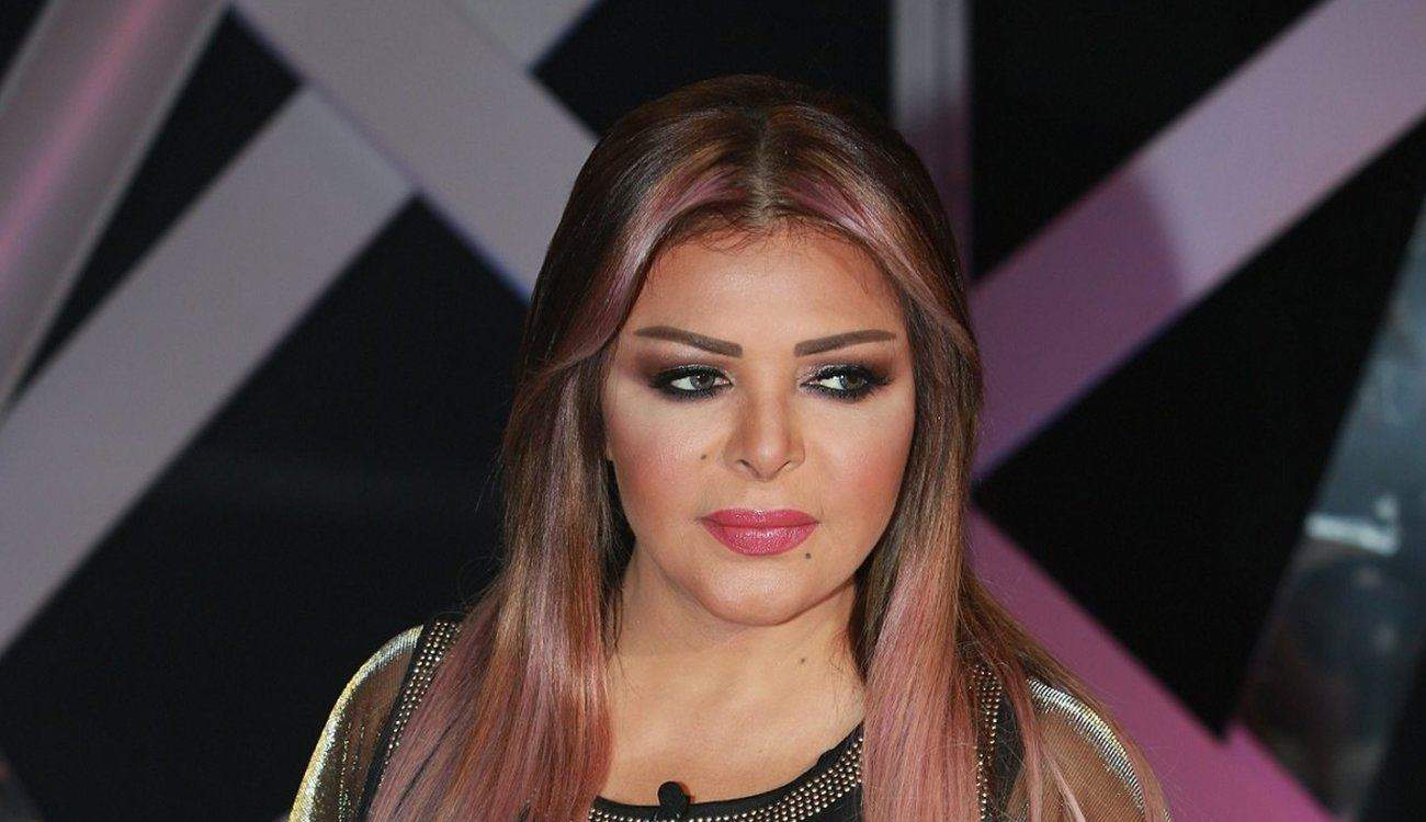 فلة الجزائرية تبكي وتستغيث في مقطع فيديو بسبب المرض :أنا أموت هنا لوحدي