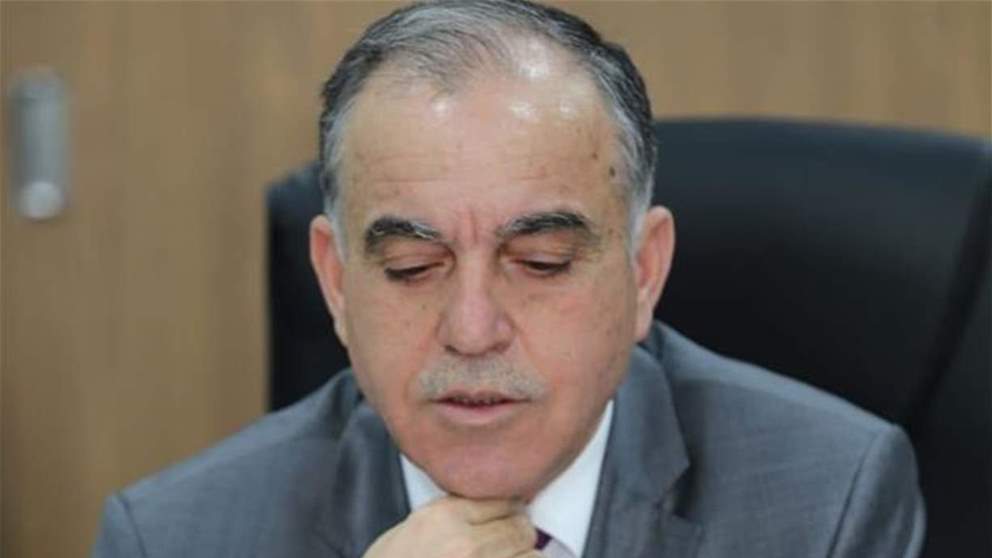 بجرم "صيرفة غير شرعية".. القاضي علي ابراهيم يدعي على 22 صرافاً