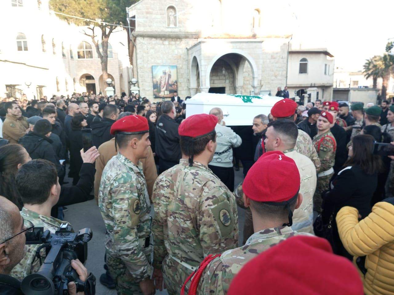 قيادة الجيش شيّعت الشهيد الرقيب بول انطوان الجردي في بلدة تعلبايا