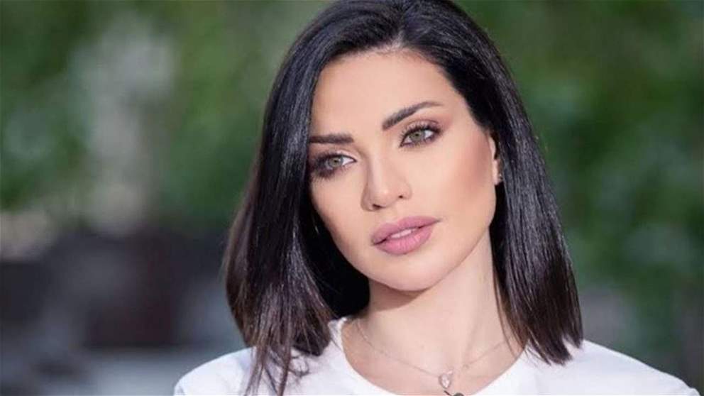 داليدا خليل تعليقا على زلزال تركيا : يا رب ﻣﻮتني ﻫﻨﻴّﺔ ﻋﺎ ﻓﺮﺍﺷﻲ