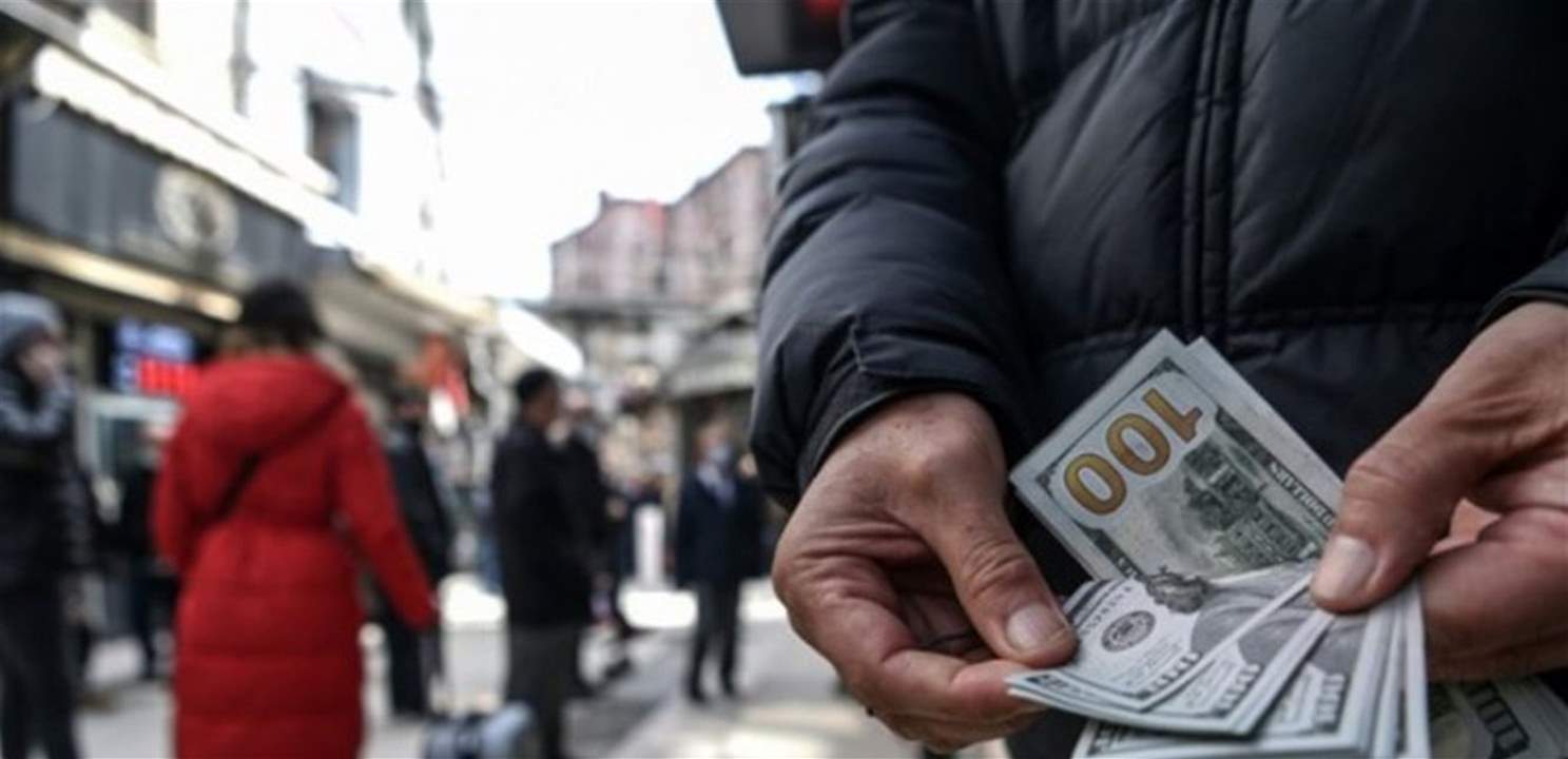 أبو سمرا استجوب 18 صرافا غير شرعيين وأصدر مذكرتين وجاهيتين بتوقيف اثنين وثالثة غيابية في حق متوار وقررترك آخرين بكفالات