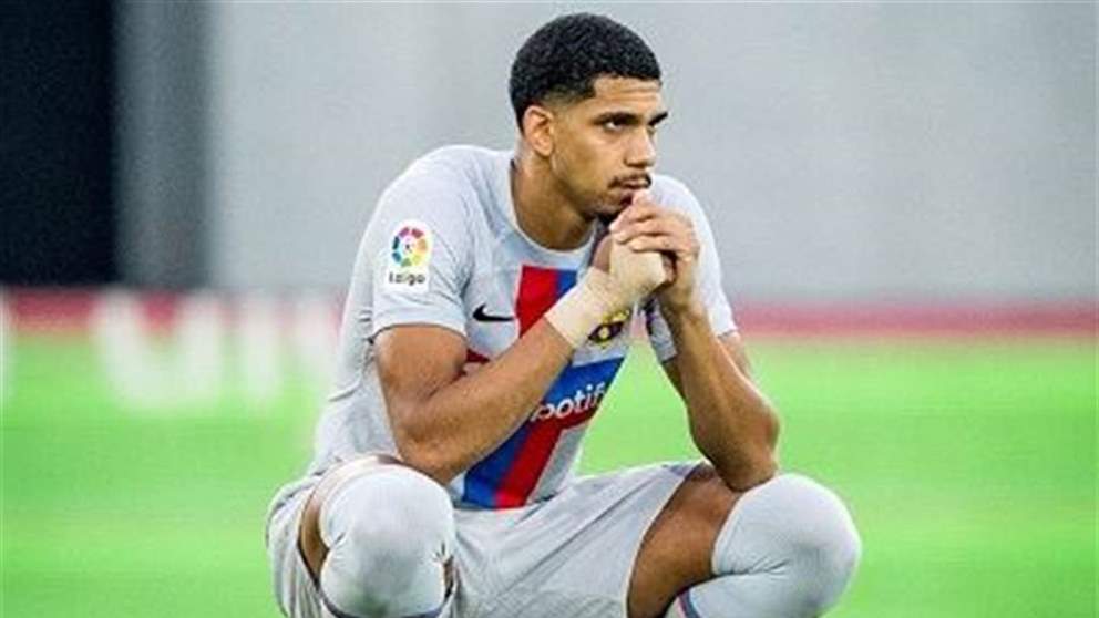 قرصان "تويتر رونالد أراوخو" يهاجم مدافع ريال مدريد !!
