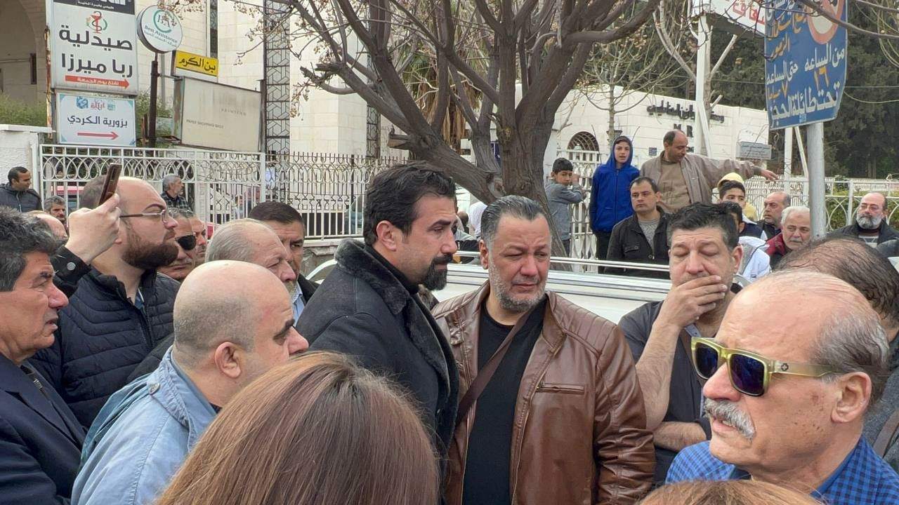 باسم ياخور بكلمة مؤثرة لـ ايمن زيدان في يوم وداع شادي زيدان: الله يصبر قلبه