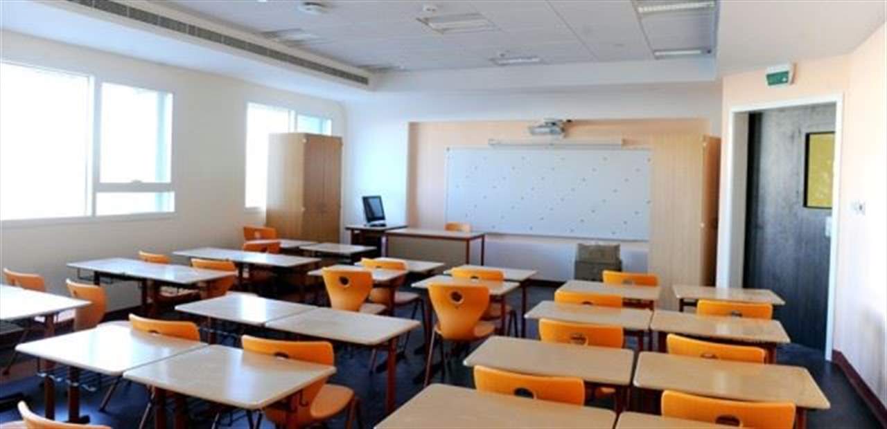 رئيس رابطة التعليم الأساسي حسين جواد لـ"الجديد": اقرار إعطاء الاساتذة ٥ ليترات من البنزين بدل حضور يومي هو الخطوة الأولى على سلم العودة إلى التدريس