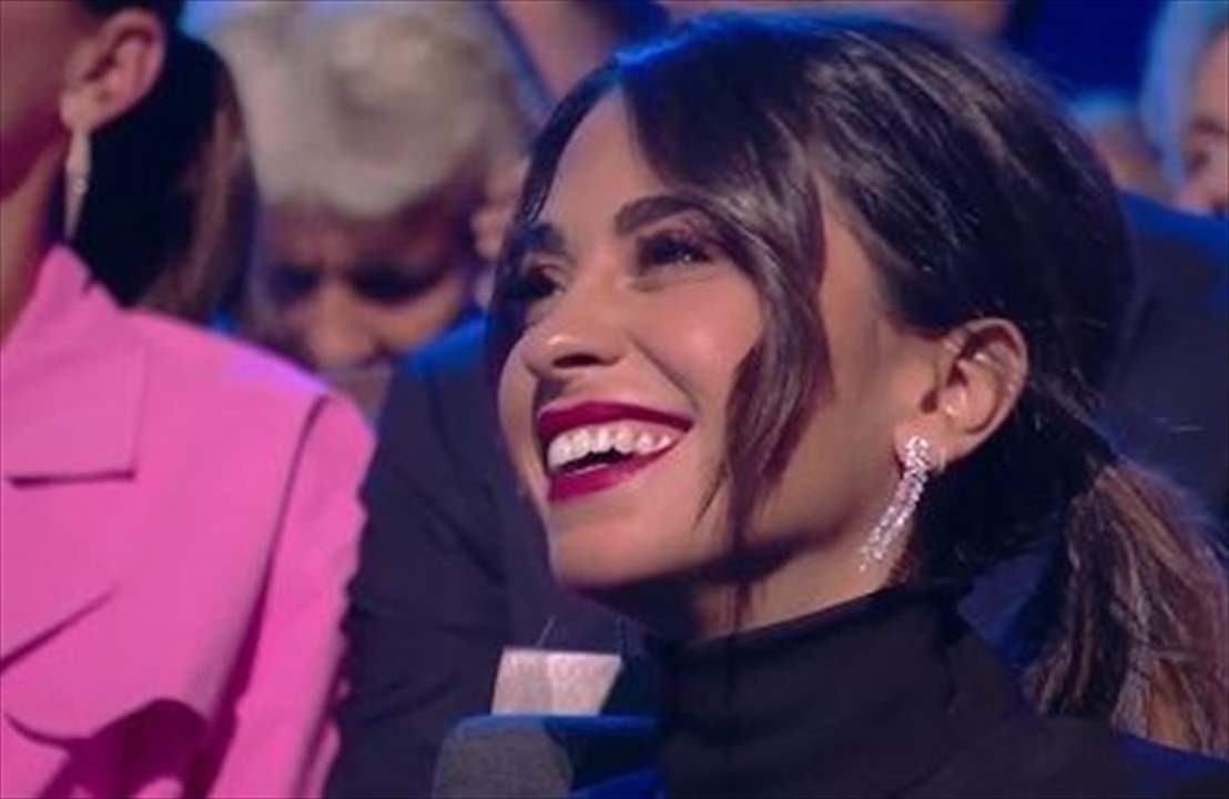 صور - أناقة أنتونيلا تخطف الأضواء من زوجها ميسي