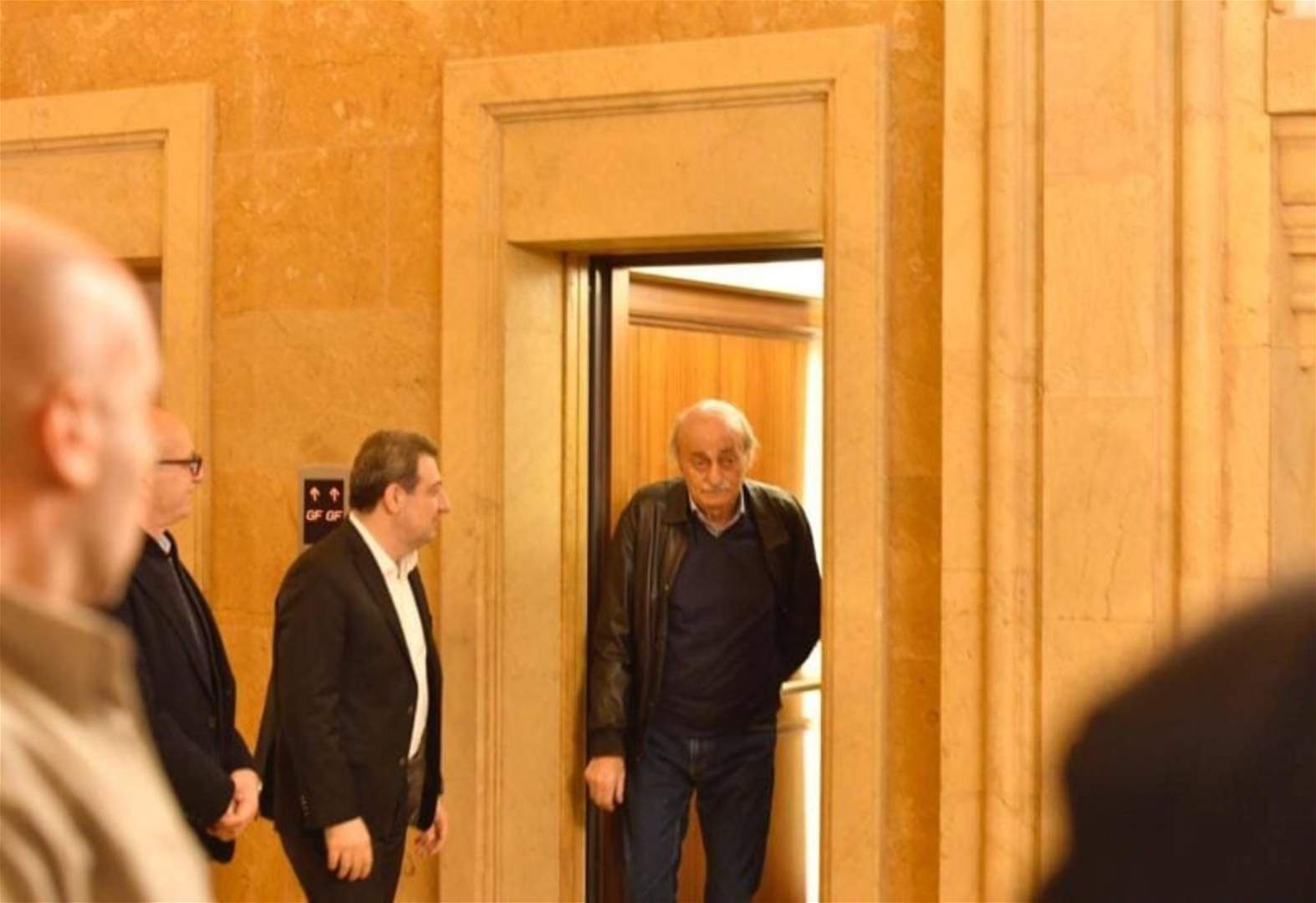 "نداء الوطن": معلومات جازمة من أبو فاعور إلى جنبلاط عن استحالة الدعم السعودي اي تسوية تفضي الى انتخاب فرنجية