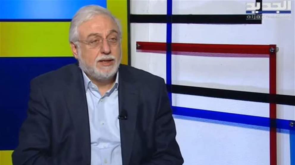 النائب جهاد الصمد للواء عباس ابراهيم : "انت من اللي بتكبر المركز"...  للمتابعة مباشرة: 