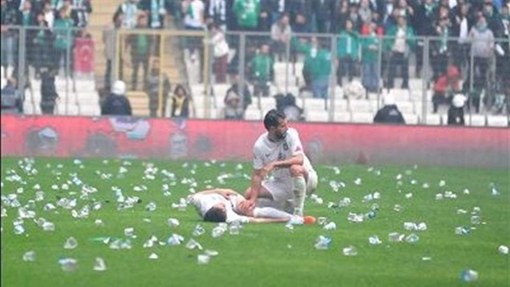 فيديو - مشاهد مُقززة وأحداث مُشينة في الدرجة الثانية التركية