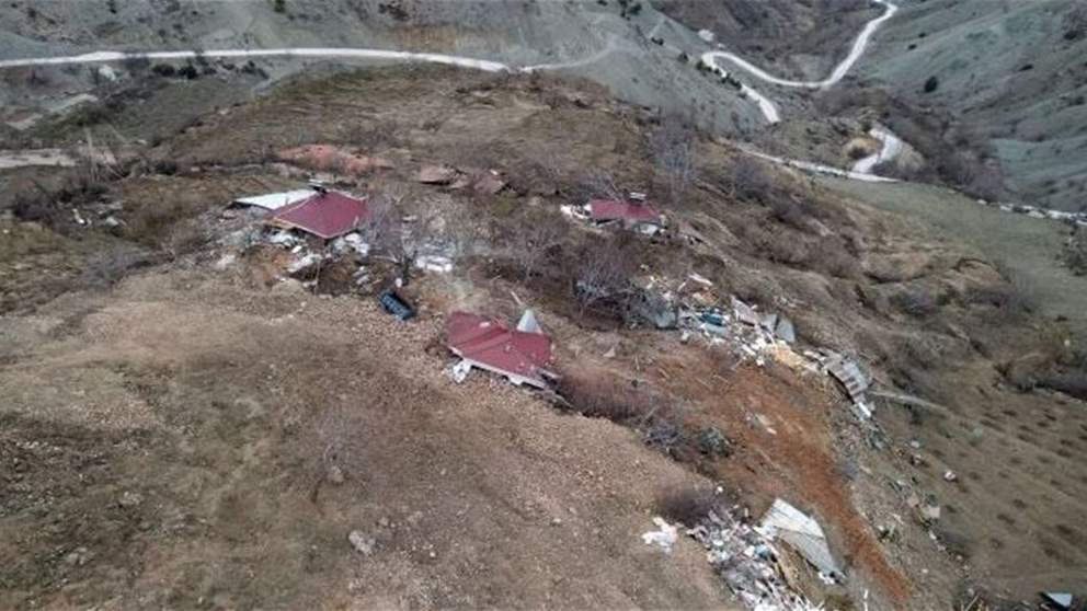 بالصور- قرية انزاحت 500 متر بفعل الزلزال في تركيا 