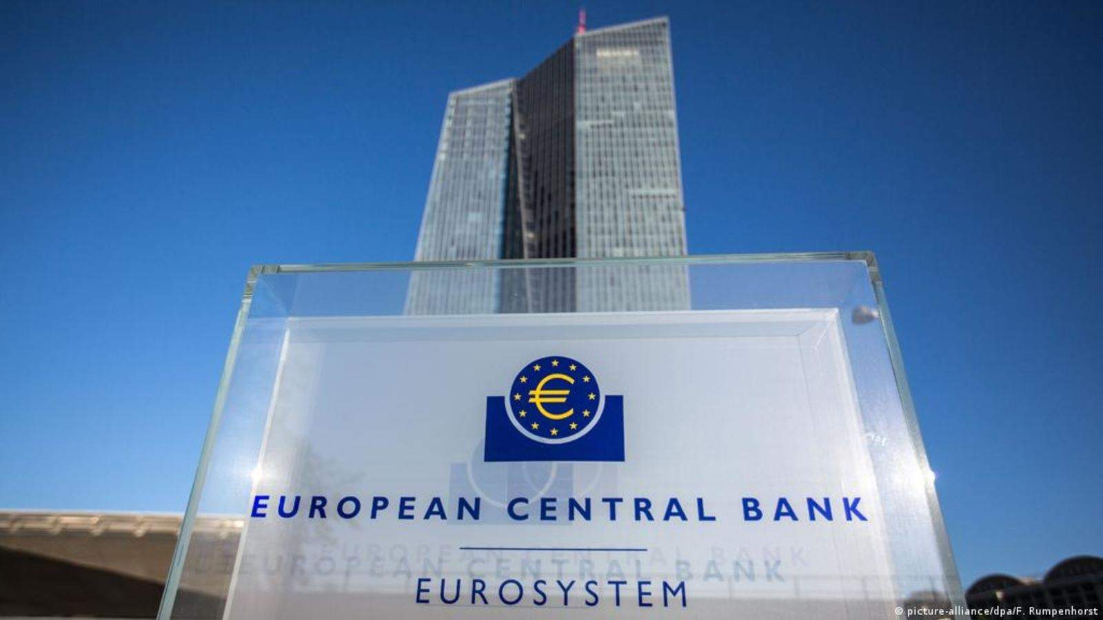 رغم الاضطرابات المصرفية.. البنك المركزي الأوروبي يرفع معدل الفائدة 0.5 نقطة!