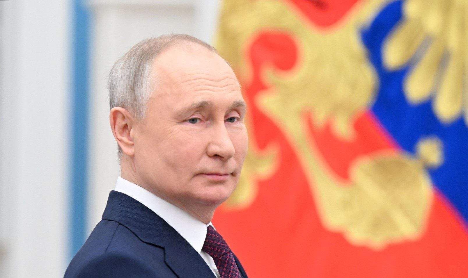 صدام بين روسيا ومحكم الجنائية الدولية.. "مذكرة اعتقال" بحق بوتين !