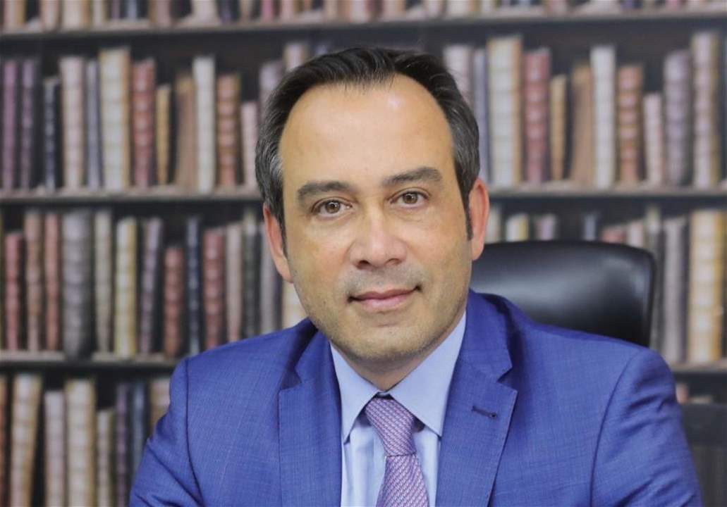 نبيل بدر: القرار المتخذ فيما يتعلق بـ"التوقيت" يعكس التخبط الذي يخيم على الدولة ومسؤوليها